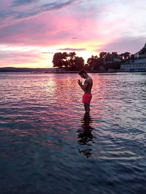 Aitor en el mar